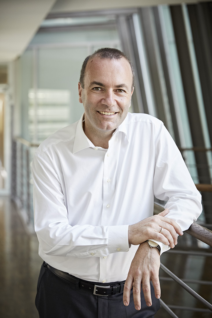 Manfred Weber ist Spitzenkandidat der EVP für das Amt des EU-Kommissionspräsidenten | NIKKYMAIER Portraitfotografin - 06