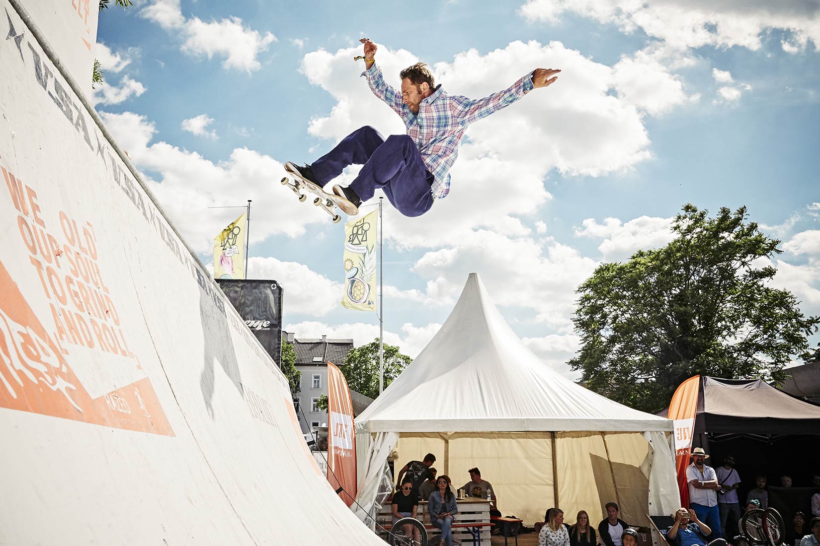 Sprung mit dem Skateboard | NIKKYMAIER photo - 12